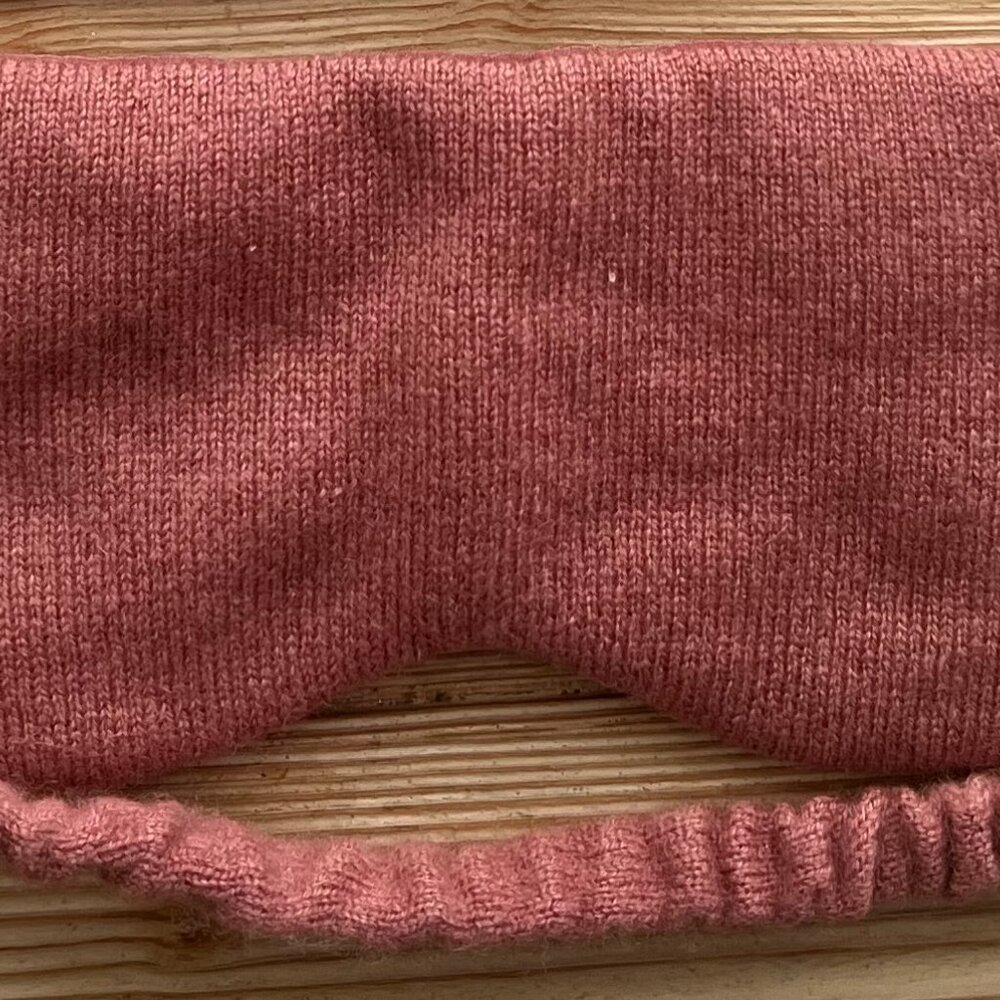 Calme Johnny Was 100% Cashmere Eye Mask – Blush Rose (NWT) - Picture 2 of 2